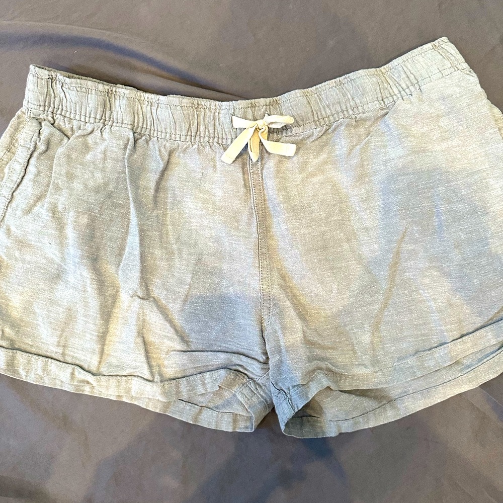 Patagonia khaki  linen shorts, size medium, EUC